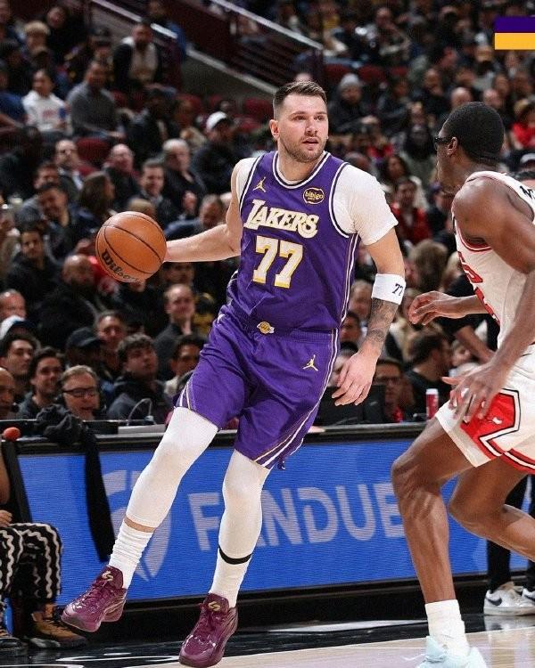 开云体育官网登录入口-进攻大核,东契奇25中15爆砍46分7板11助,三分14中8罚球12中8